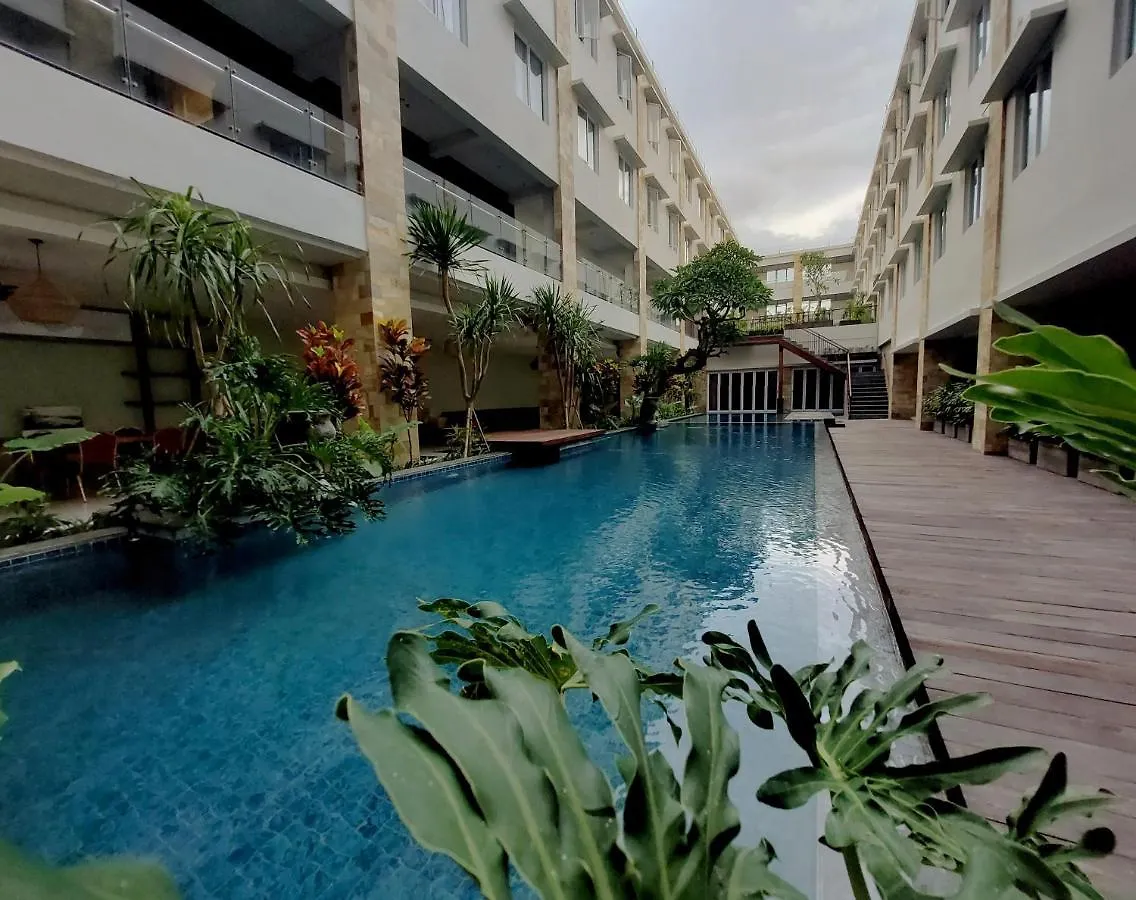 Crystalkuta Hotel - Bali  Кута
