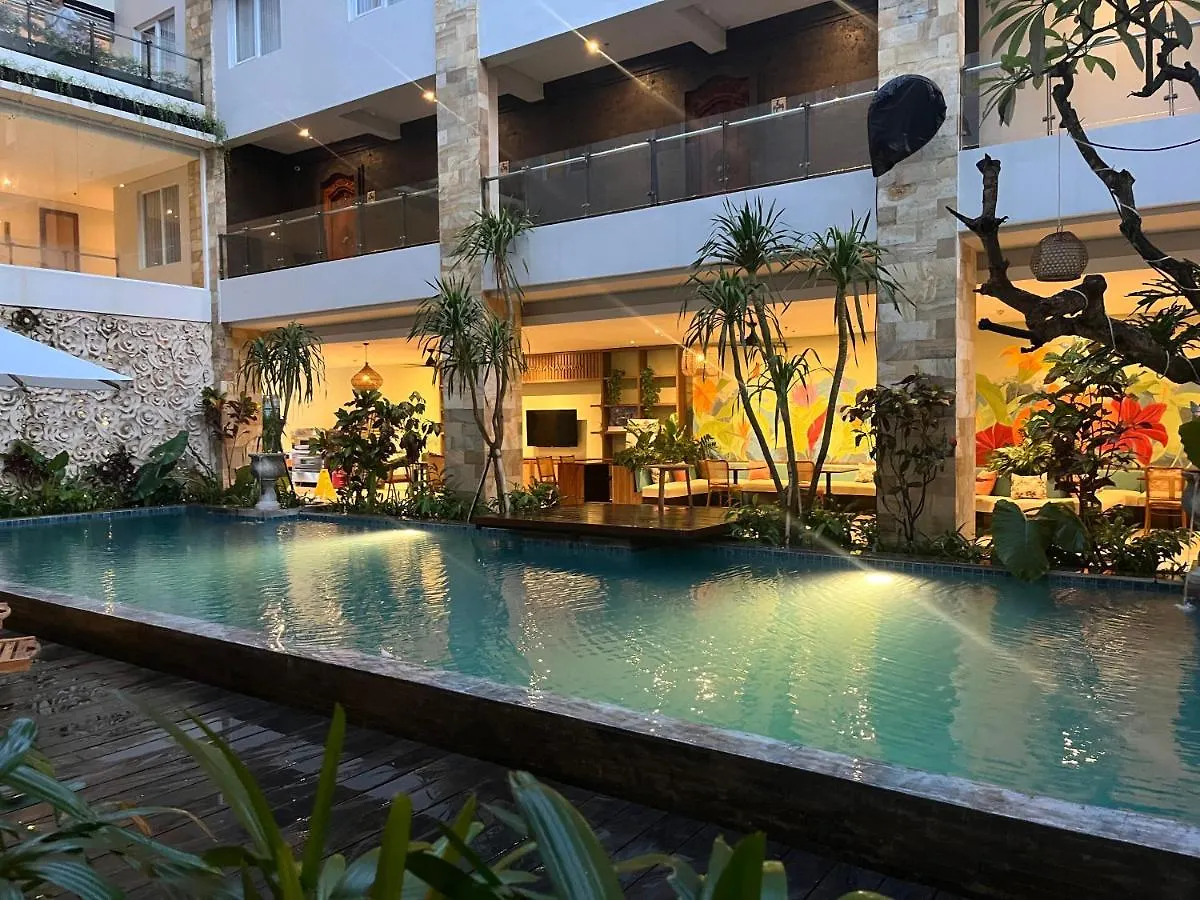 Crystalkuta Hotel - Bali Индонезия