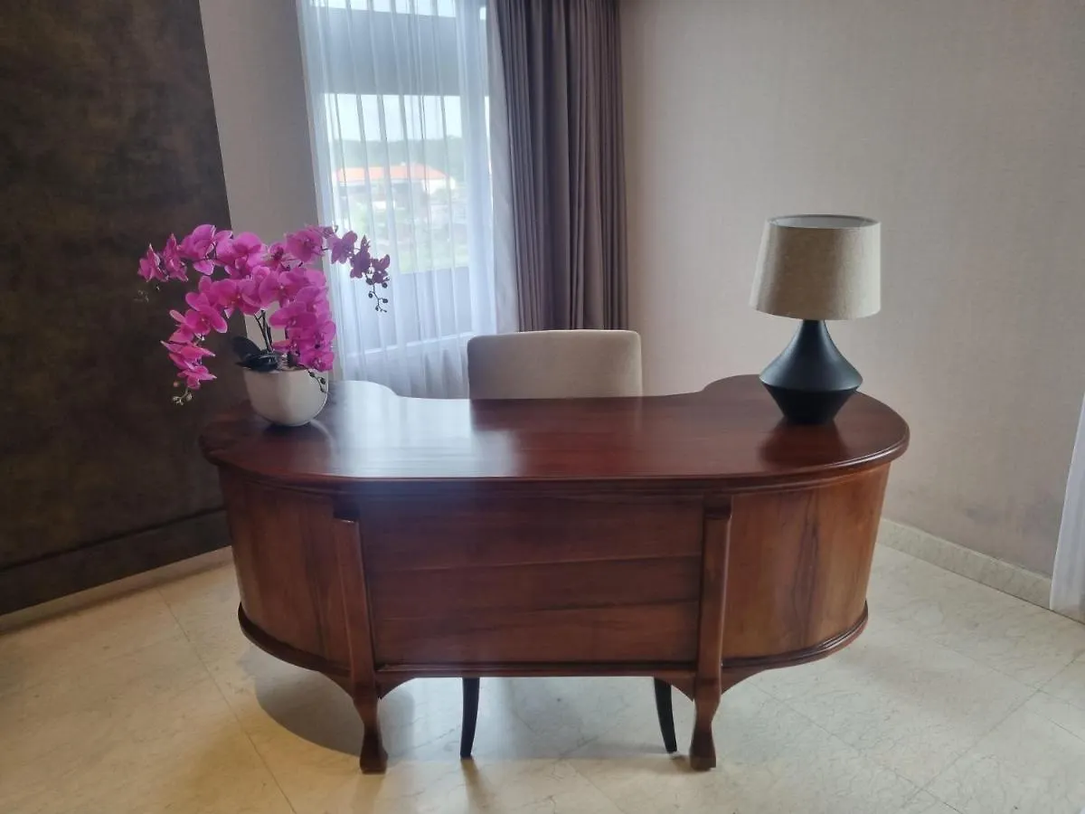 Crystalkuta Hotel - Bali 4*, Кута Индонезия