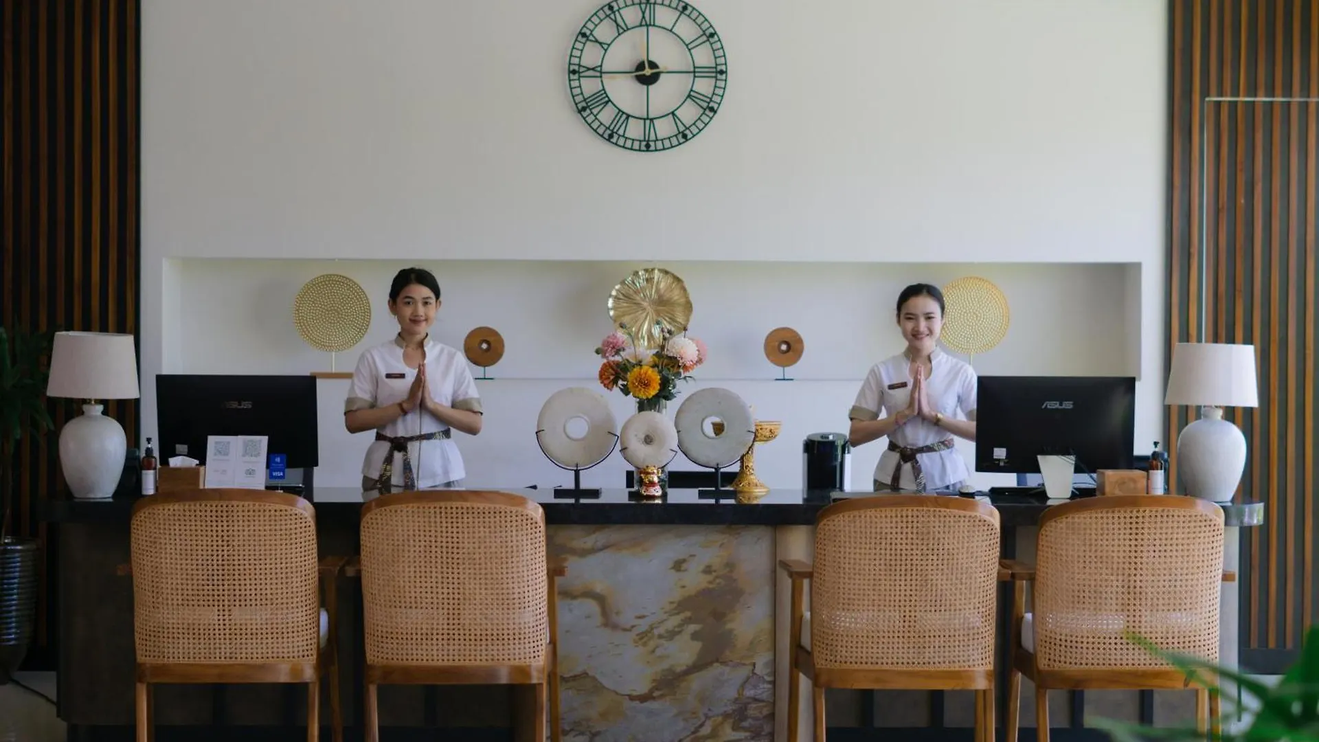 Crystalkuta Hotel - Bali  Кута