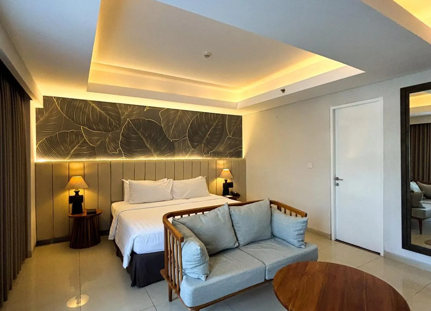 Crystalkuta Hotel - Bali Кута