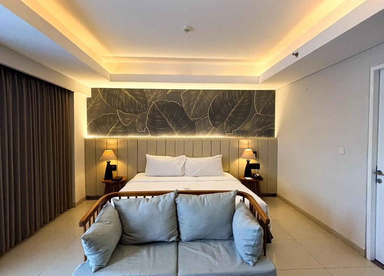 Crystalkuta Hotel - Bali Кута